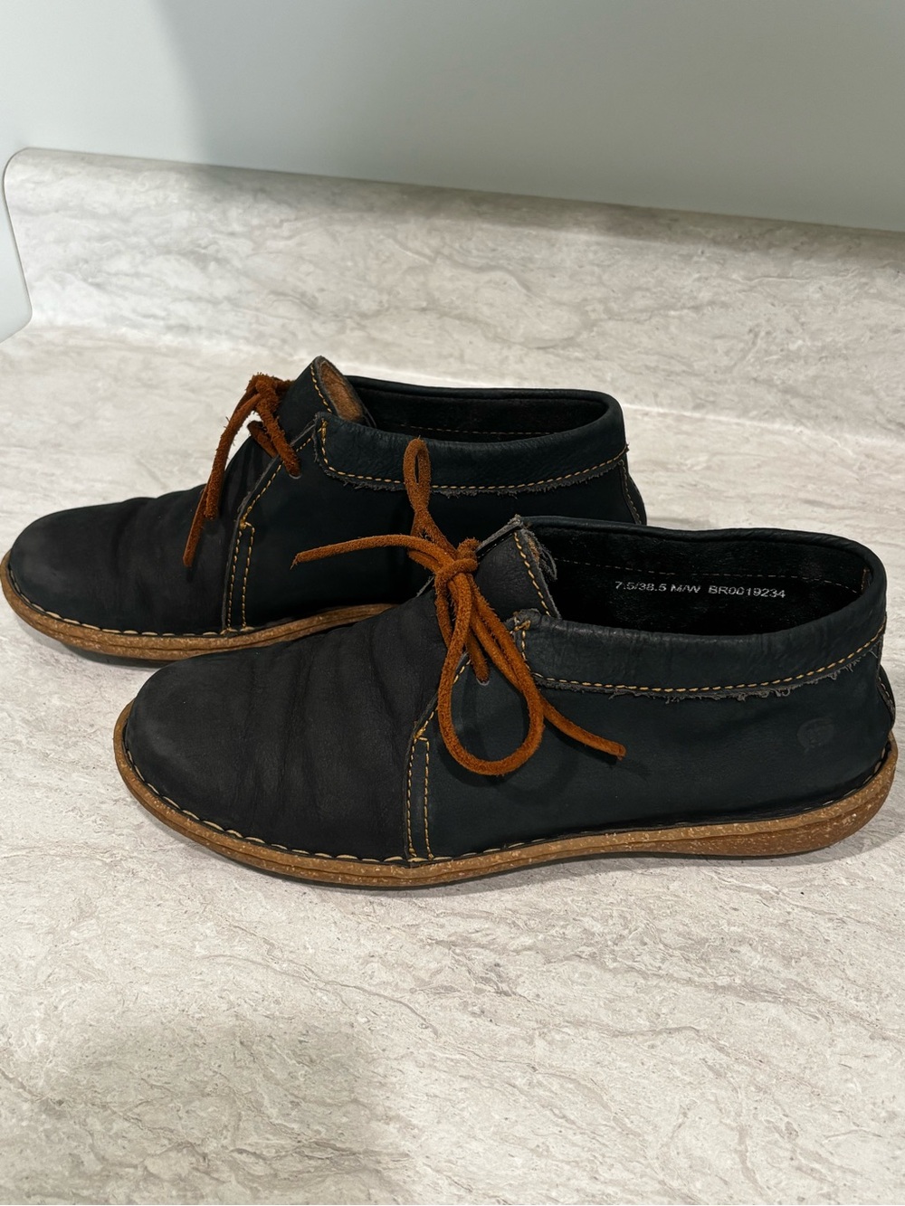 Women’s 7.5 Born Nuala Booties Blue Nubuck Suede Leather Chukka Ankle Boots - Picture 2 of 8